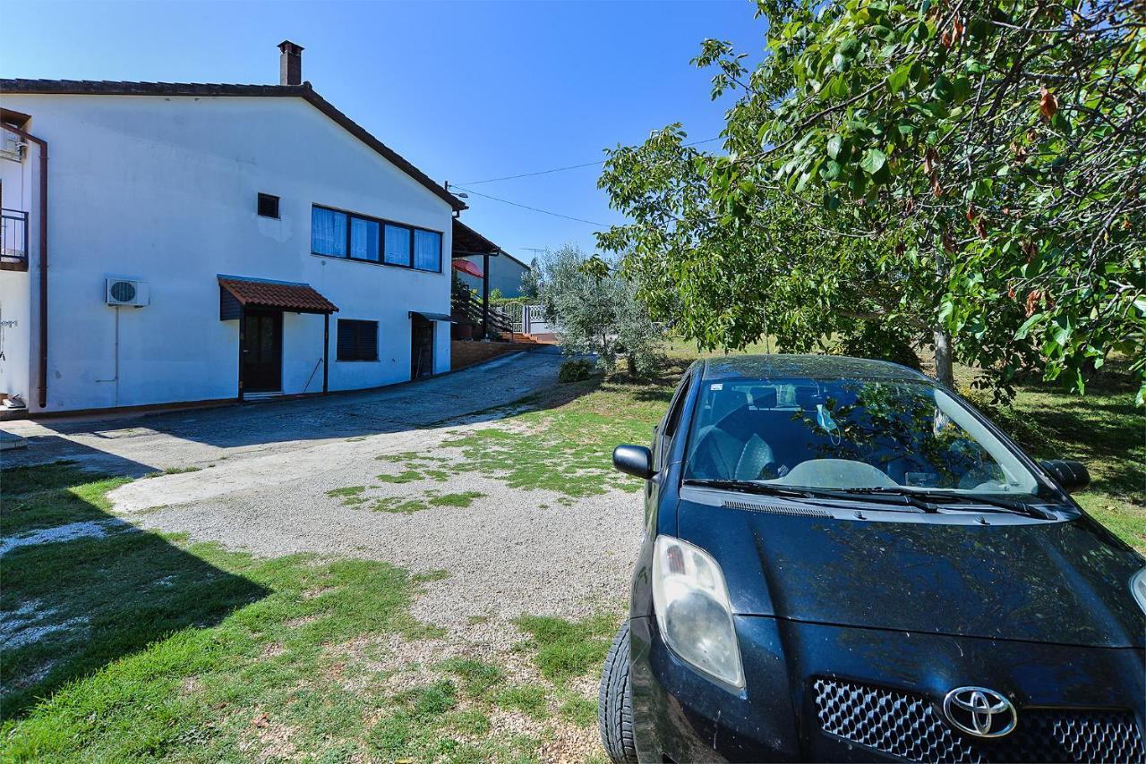 Rooms Veli Vrh 2208 Pula Exterior photo