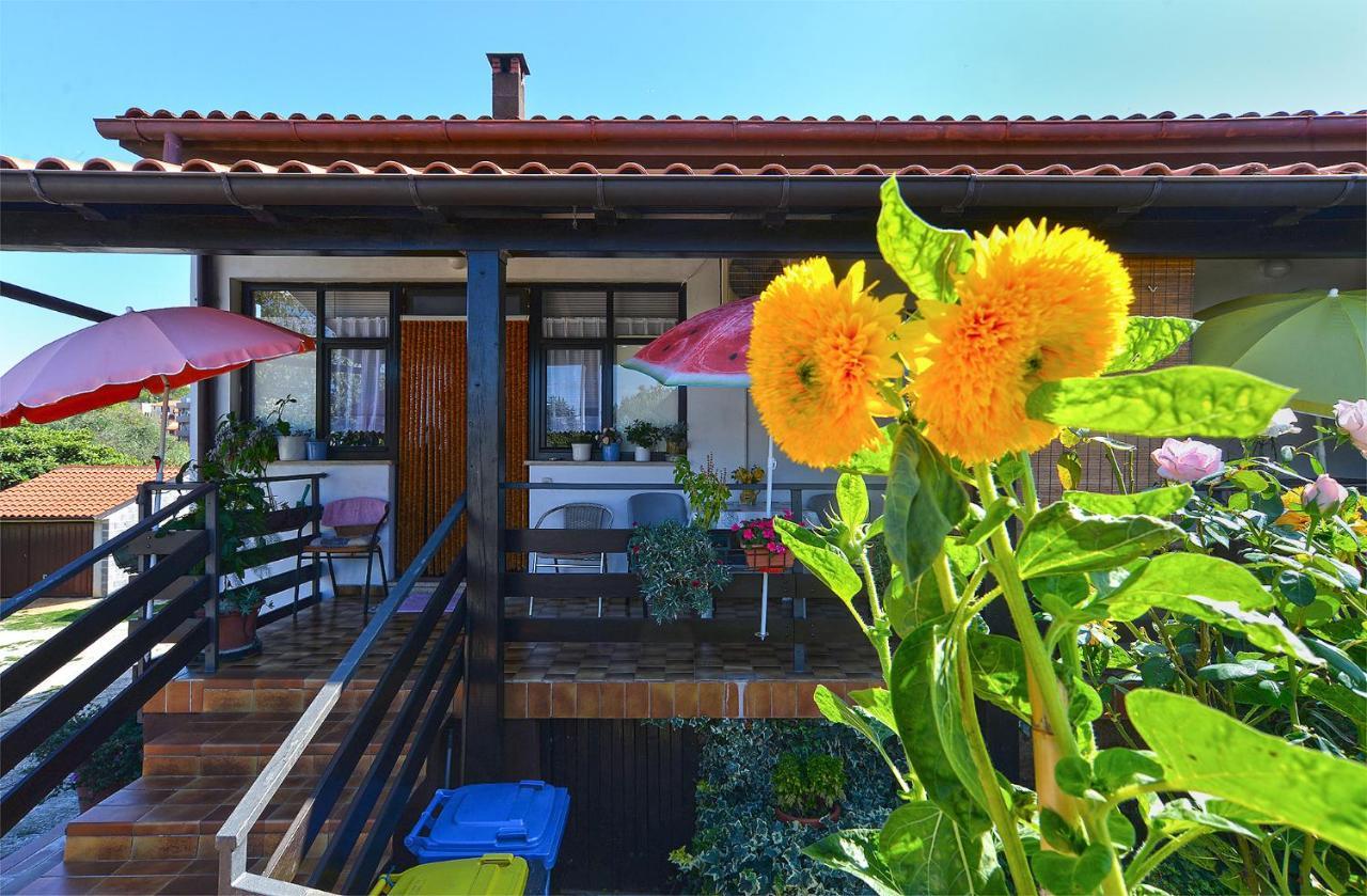 Rooms Veli Vrh 2208 Pula Exterior photo