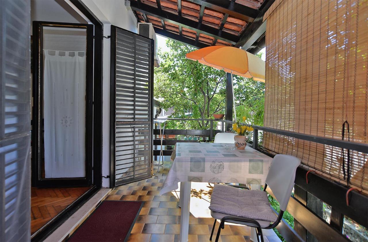 Rooms Veli Vrh 2208 Pula Exterior photo