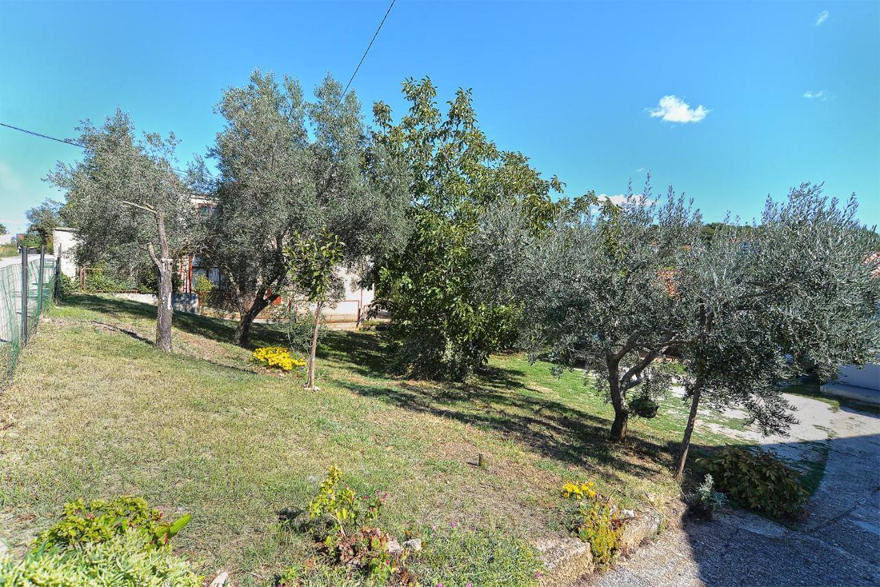 Rooms Veli Vrh 2208 Pula Exterior photo